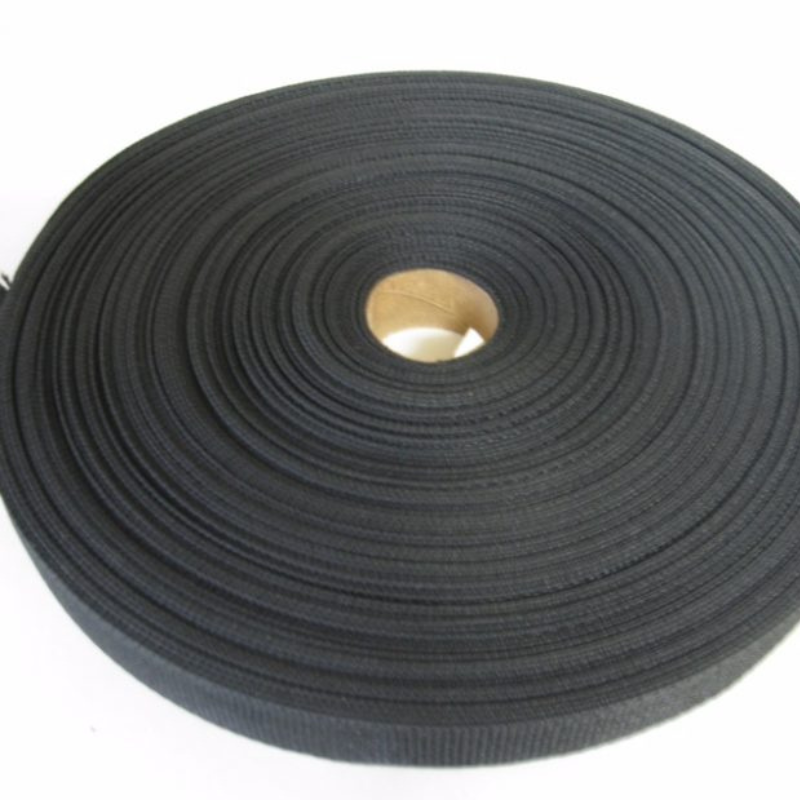 25mm Polyprop Webbing comes in a 50m roll.