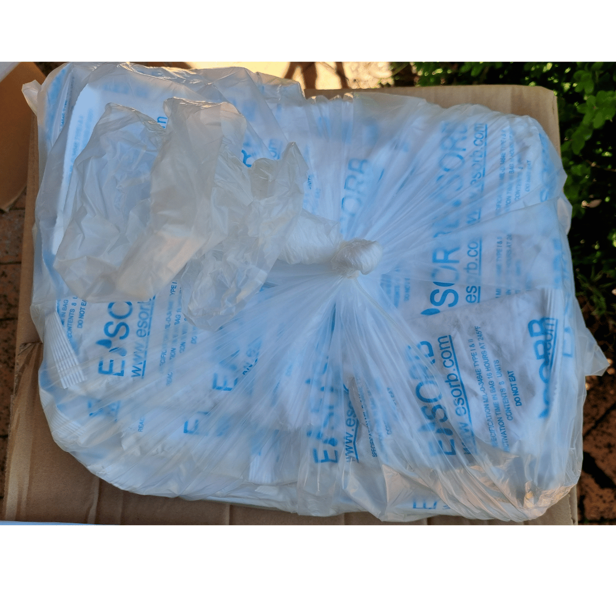 The MT 8 Unit Desiccant comes in 30 pieces per bag.